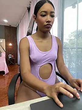 Snapshot of kali_rousse chatting on April 2026 12:33:02 PM kali rousse online show from April 2026 12:33:02 PM