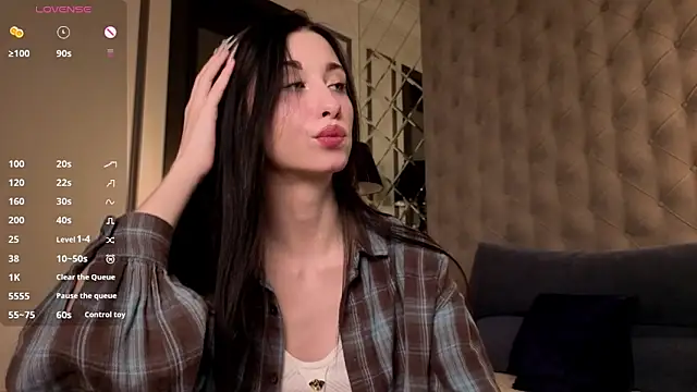 MiguelinaRasmuson online show from April 2026 11:02:02 AM