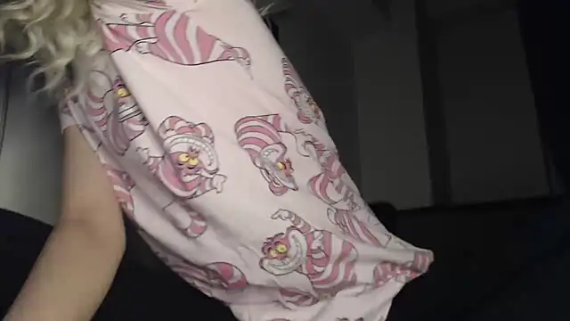 Snapshot of MessyBitch2 chatting on February 2026 09:59:02 PM MessyBitch2 online show from February 2026 09:59:02 PM