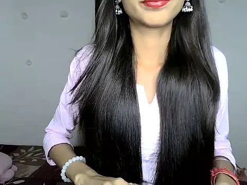 Snapshot of SIKSHA_SINGH chatting on May 2026 06:15:02 PM SIKSHA SINGH online show from May 2026 06:15:02 PM
