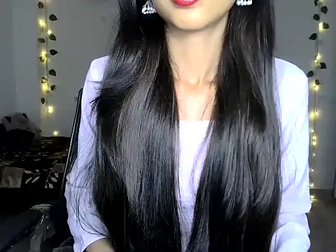Snapshot of SIKSHA_SINGH chatting on May 2026 08:28:01 PM SIKSHA SINGH online show from May 2026 08:28:01 PM