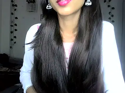 Snapshot of SIKSHA_SINGH chatting on May 2026 07:00:02 PM SIKSHA SINGH online show from May 2026 07:00:02 PM