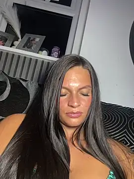 Destinylovex online show from February 2026 09:13:01 PM