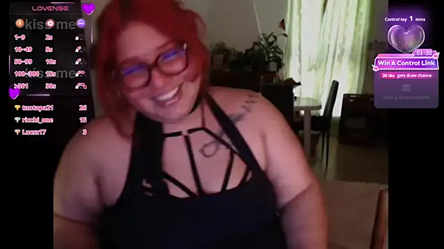 Snapshot of MagicCurves chatting on May 2026 11:07:01 AM MagicCurves online show from May 2026 11:07:01 AM
