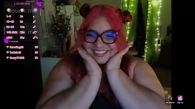 Snapshot of MagicCurves chatting on June 2026 11:13:02 PM MagicCurves online show from June 2026 11:13:02 PM