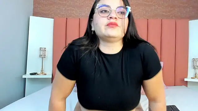 AmaraMonroe online show from February 2026 12:37:02 PM