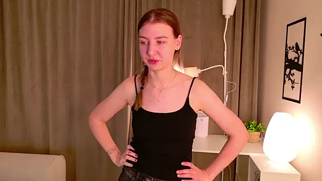 Snapshot of PinkClou9 chatting on April 2026 10:07:02 PM PinkClou9 online show from April 2026 10:07:02 PM