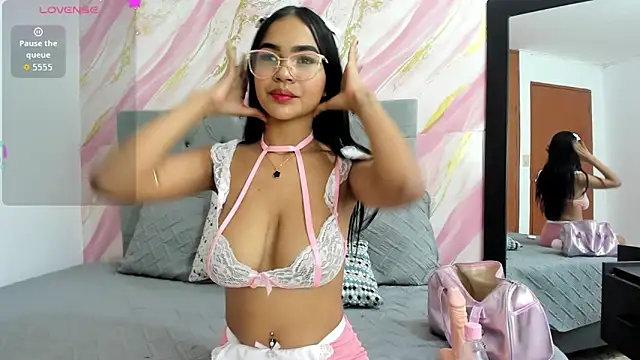 Snapshot of SamanthaStorm chatting on March 2026 07:17:01 PM SamanthaStorm online show from March 2026 07:17:01 PM
