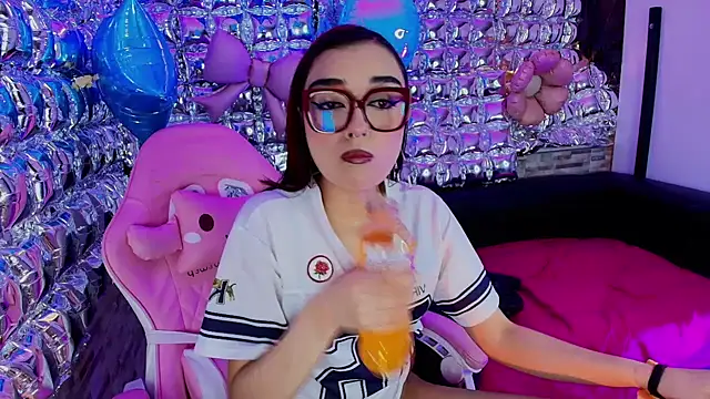 lala cherry online show from April 2026 08:20:02 PM