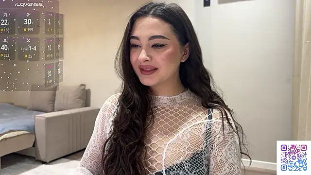 Snapshot of Sweet_BerryBabe chatting on May 2026 10:44:02 PM Sweet BerryBabe online show from May 2026 10:44:02 PM