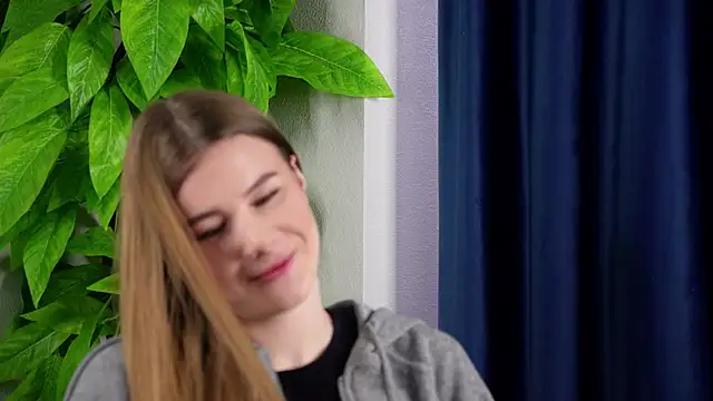 DixieVarlas online show from March 2026 05:33:02 AM