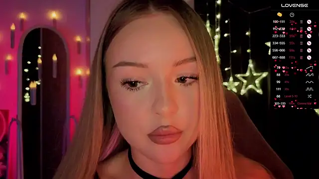 Snapshot of Nestyzz chatting on February 2026 03:26:01 AM Nestyzz online show from February 2026 03:26:01 AM