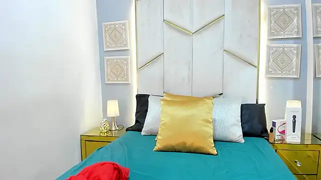 KarinaaCoxx online show from February 2026 01:09:02 PM