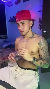 Snapshot of TOMAS_CONOR chatting on March 2026 09:54:02 PM TOMAS CONOR online show from March 2026 09:54:02 PM