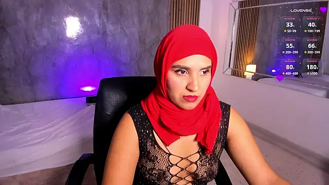 SalmaZahid online show from April 2026 01:15:02 PM