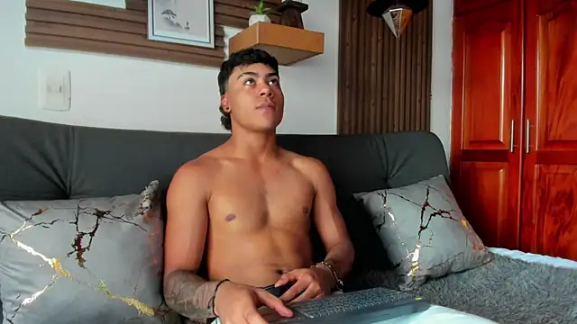 Jeremy wallker online show from March 2026 08:15:01 PM