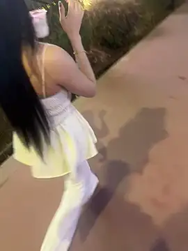 zhuendong000001 online show from March 2026 03:23:02 PM