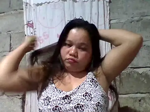 Snapshot of sweetlyn31 chatting on March 2026 04:35:01 PM sweetlyn31 online show from March 2026 04:35:01 PM