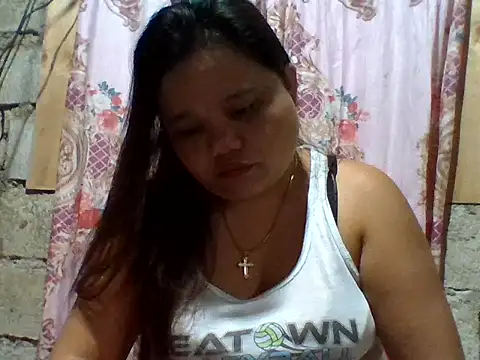 Snapshot of sweetlyn31 chatting on May 2026 07:30:02 PM sweetlyn31 online show from May 2026 07:30:02 PM