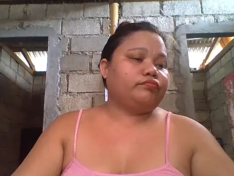 sweetlyn31 online show from August 2026 06:26:02 AM