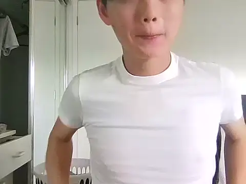 Snapshot of sweetiepuppy421 chatting on March 2026 10:57:01 PM sweetiepuppy421 online show from March 2026 10:57:01 PM