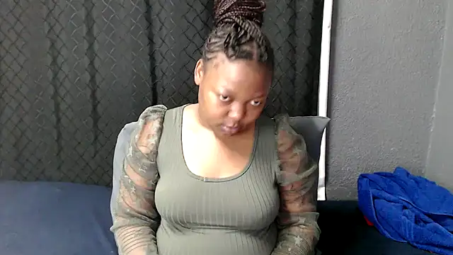 Snapshot of CrazeAss chatting on May 2026 06:59:01 PM CrazeAss online show from May 2026 06:59:01 PM