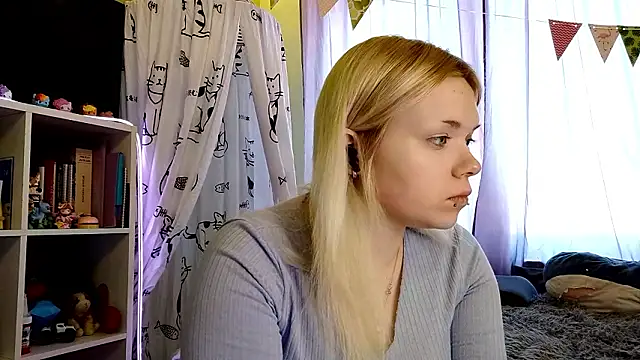 Snapshot of Karengilgun chatting on February 2026 02:14:01 PM Karengilgun online show from February 2026 02:14:01 PM