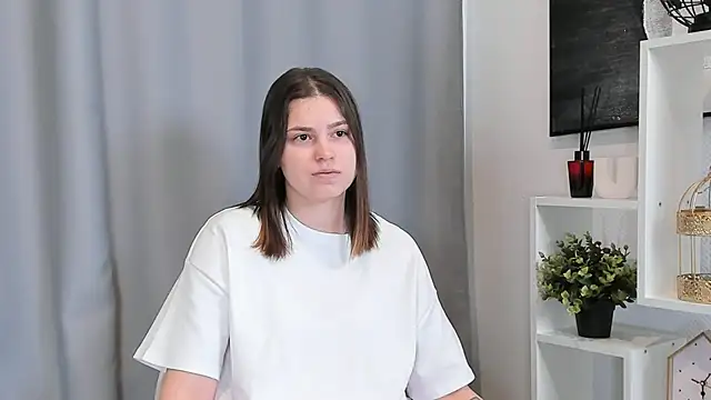 EileenBut online show from February 2026 09:21:02 AM