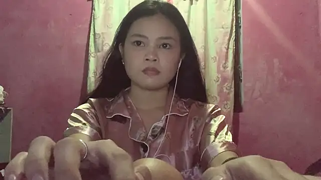 DessertFlower online show from April 2026 04:17:01 AM