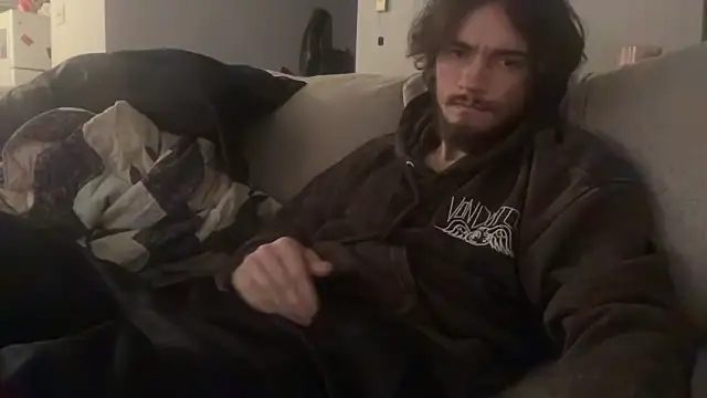 Snapshot of Marz1981zraM chatting on February 2026 05:35:02 PM Marz1981zraM online show from February 2026 05:35:02 PM