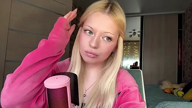 JeneeBIanks online show from March 2026 10:23:02 AM