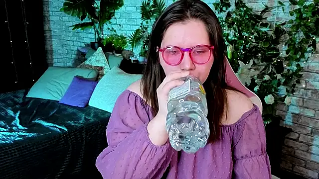 Penny  Love online show from March 2026 12:55:01 PM