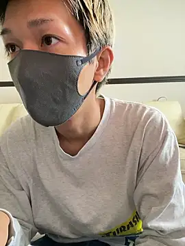 Snapshot of Yumemiru-k chatting on June 2026 02:18:02 AM Yumemiru-k online show from June 2026 02:18:02 AM