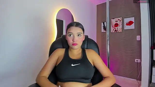 Snapshot of Tiphanysalvatore chatting on March 2026 10:49:02 PM Tiphanysalvatore online show from March 2026 10:49:02 PM