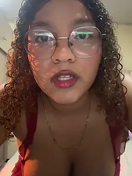 Snapshot of KendyLove_ chatting on July 2026 05:44:01 AM KendyLove online show from July 2026 05:44:01 AM