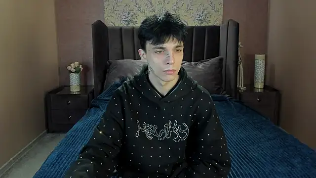 ClarkBev online show from February 2026 08:20:01 PM