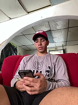 Snapshot of Alejandrososas chatting on May 2026 05:39:01 PM Alejandrososas online show from May 2026 05:39:01 PM