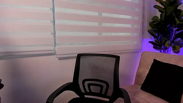 Snapshot of Antonella_Moretti_ chatting on February 2026 01:54:02 PM Antonella Moretti online show from February 2026 01:54:02 PM