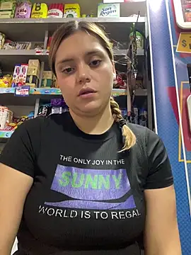 Larajeans- online show from February 2026 07:04:02 PM