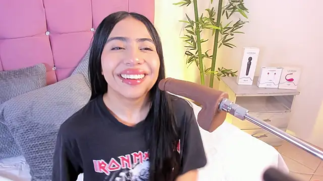 Snapshot of Valecute_ chatting on July 2026 08:33:02 PM Valecute online show from July 2026 08:33:02 PM