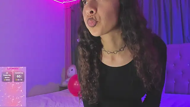 Kiara lovely online show from March 2026 04:01:01 AM