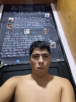 laparejita0410 online show from February 2026 12:00:02 AM