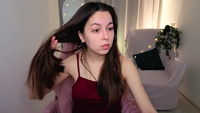 Snapshot of BellaThery chatting on May 2026 05:14:01 AM BellaThery online show from May 2026 05:14:01 AM