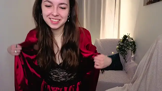 Snapshot of BellaThery chatting on May 2026 05:25:01 AM BellaThery online show from May 2026 05:25:01 AM
