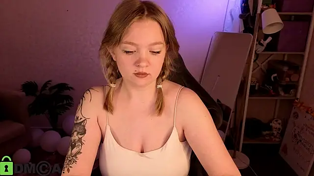 Snapshot of Margo_Ring chatting on May 2026 08:40:02 AM Margo Ring online show from May 2026 08:40:02 AM