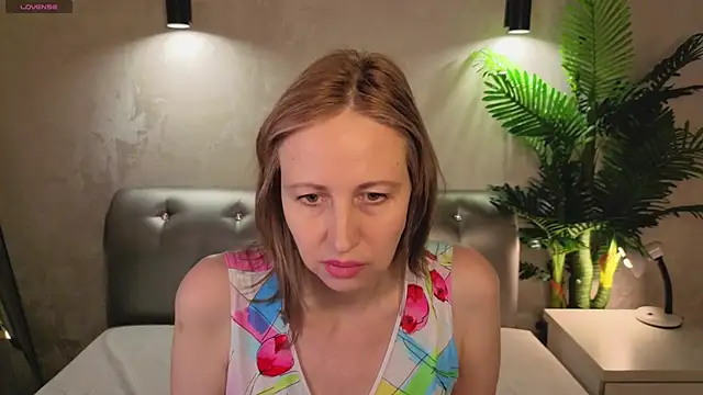 Elizabeth Andersonn online show from March 2026 01:01:01 AM