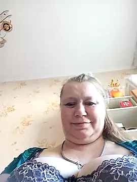 Snapshot of KiraStanton chatting on April 2026 05:21:01 AM KiraStanton online show from April 2026 05:21:01 AM