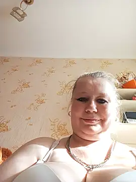 KiraStanton online show from July 2026 03:14:02 PM