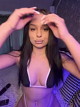 Snapshot of Olivia_Noor chatting on July 2026 04:45:01 PM Olivia Noor online show from July 2026 04:45:01 PM