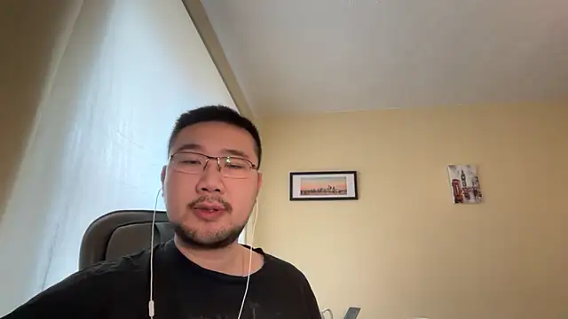 Snapshot of jasonryu2025 chatting on April 2026 08:23:01 AM jasonryu2025 online show from April 2026 08:23:01 AM